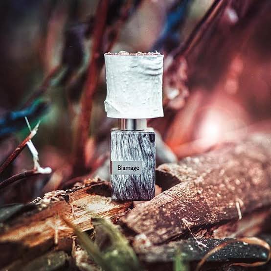 اسانس عطر اکسترا پرفیوم بلاماج